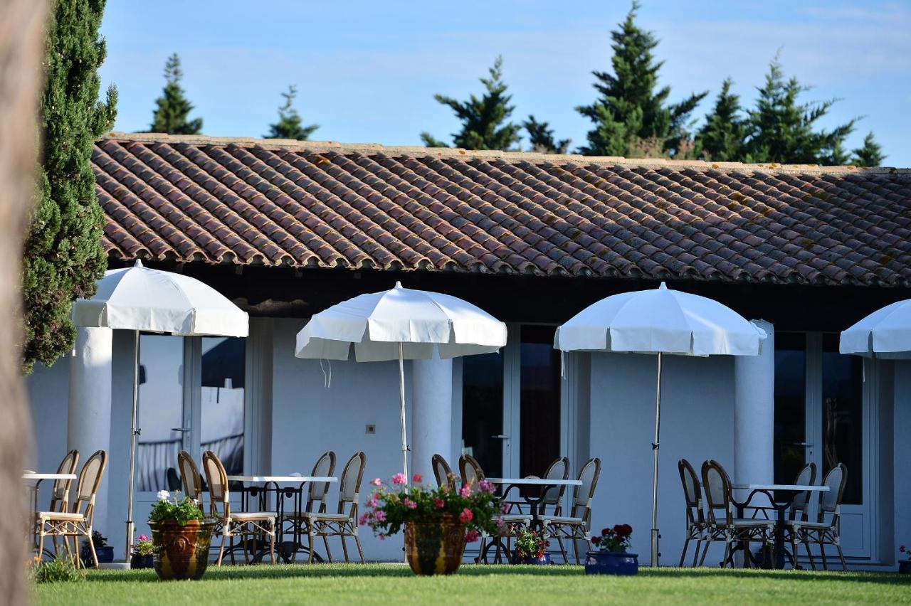 Mas De La Grenouillere Hotel Et Centre Equestre En Pleine Nature Saintes-Maries-de-la-Mer Exterior photo